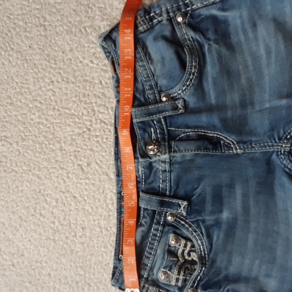 Rock Revival Jeans - Picture 7 of 9
